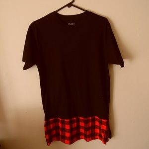 Short sleeve black t-shirt